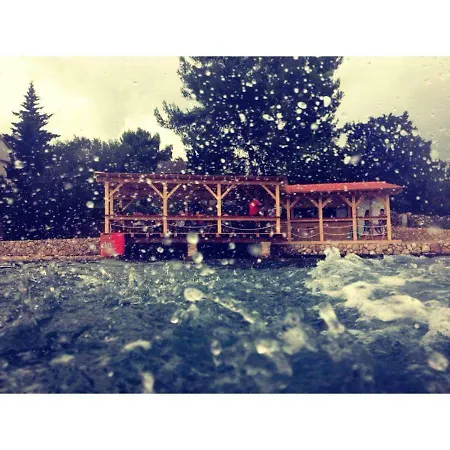 Bele Apartamento Maslenica