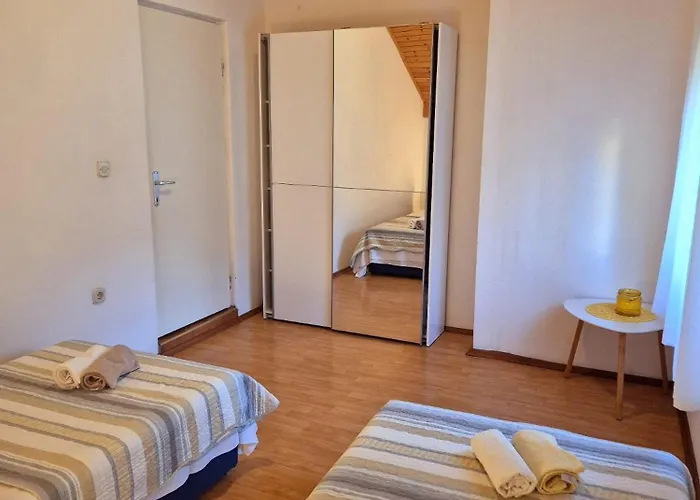 Apartament Bele