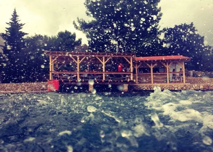 Bele Apartament Maslenica